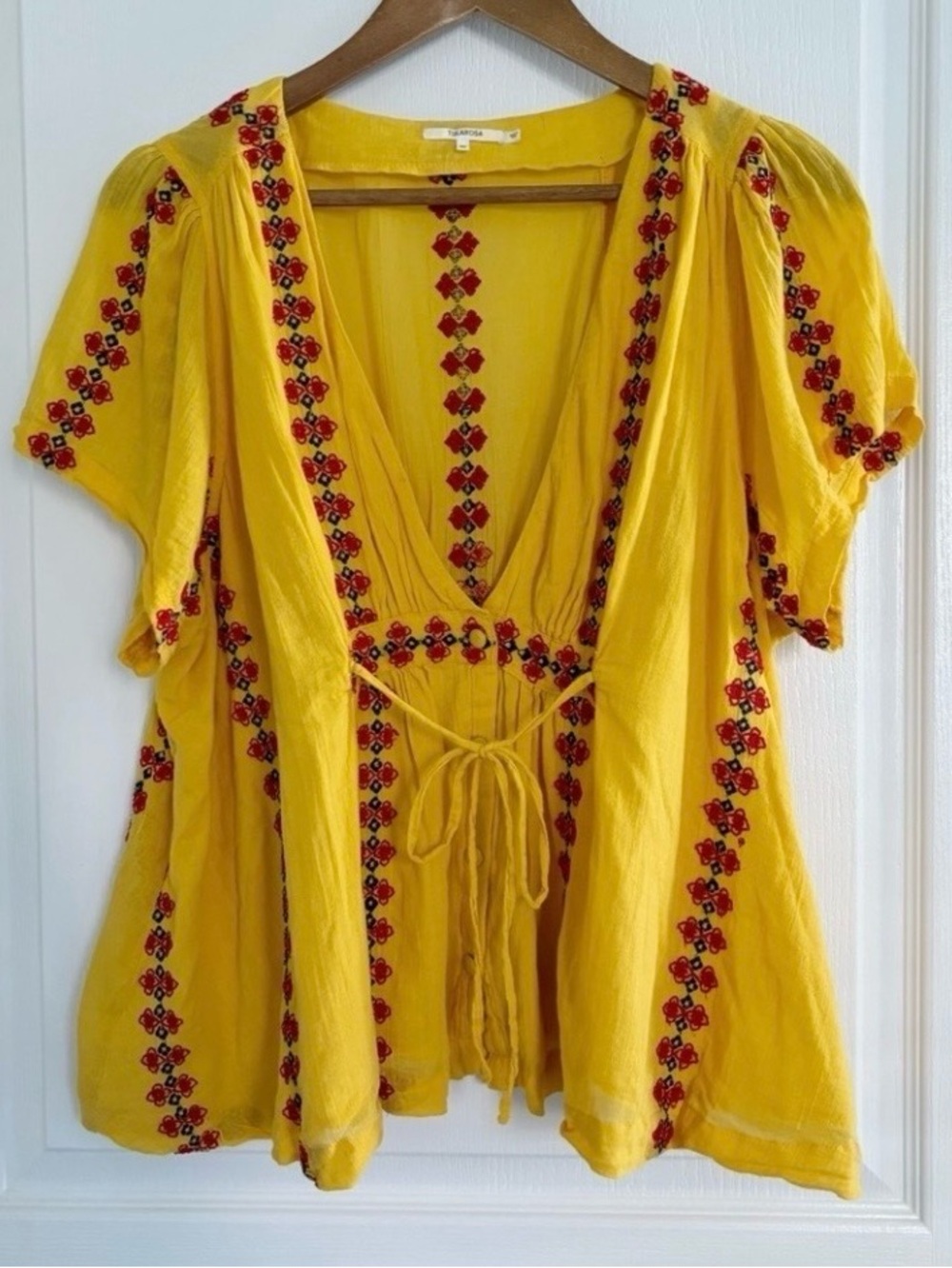 Tularosa Embroidered Floral V Neck Top Medium Yellow